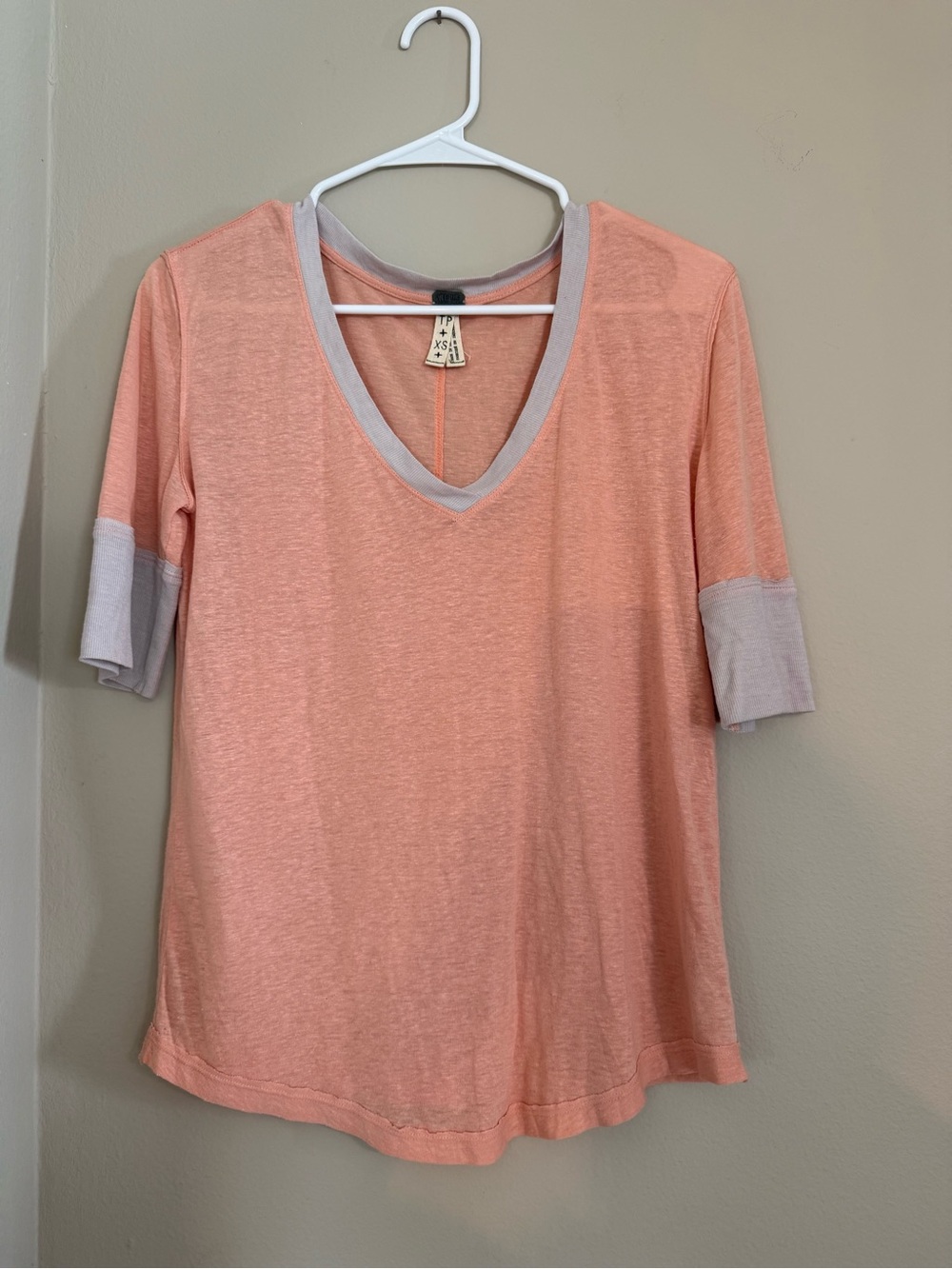 We the Free Light Coral V-Neck Women's Top with Contrast Trim